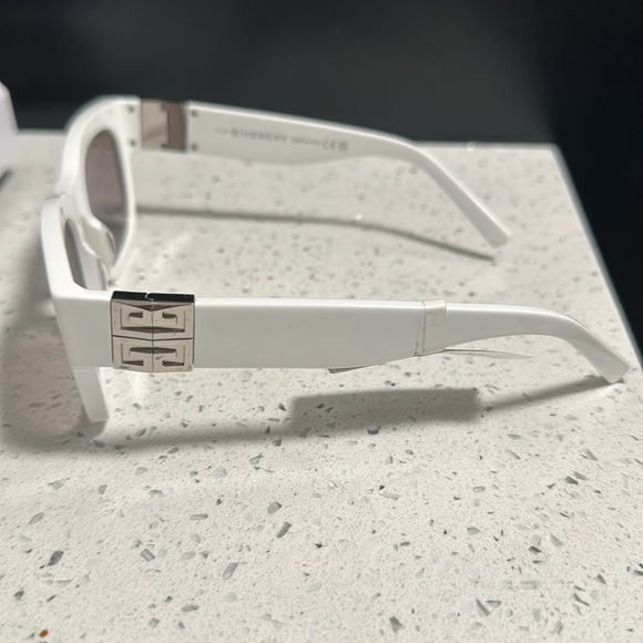 GIVENCHY white sunglasses (2) - Picture 2 of 4